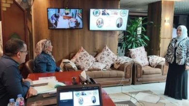 مدير "تعليم دمياط" يعقد اجتماعًا لمناقشة كفاءة العملية التعليمية