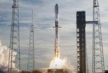 SpaceX تطلق 21 قمر للإنترنت الفضائى من فلوريدا.. صور