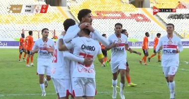 الزمالك يتقدم على فاركو بالهدف الأول من نيران صديقة