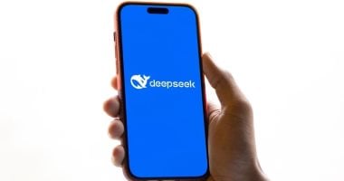 باحثون يكتشفون علاقة بين DeepSeek وشركة اتصالات صينية محظورة بالولايات المتحدة