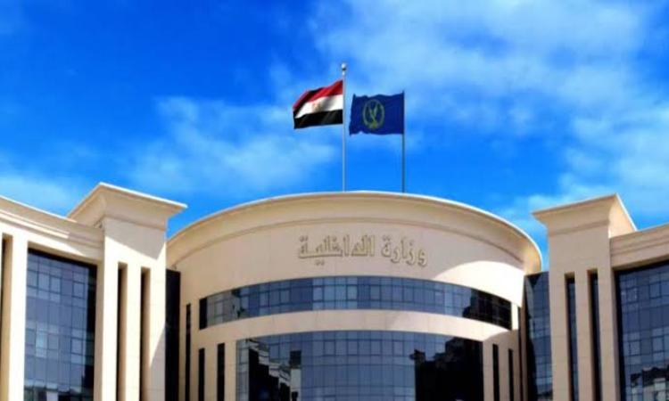 القبض على شخصين أطلقا أعيرة نارية في الهواء احتفالاً بفوز قريب لهما في انتخابات الشيوخ