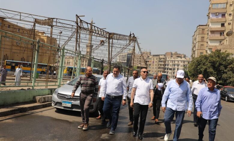 محافظ القاهرة يتفقد أعمال إعادة الانضباط بمحيط ميدان رمسيس ويؤكد على نقل 130 كشكًا من فوق كوبري الليمون