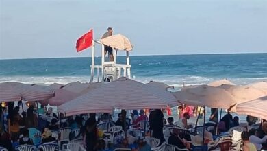 منع السباحة في شواطئ العجمي بالإسكندرية بسبب ارتفاع الأمواج