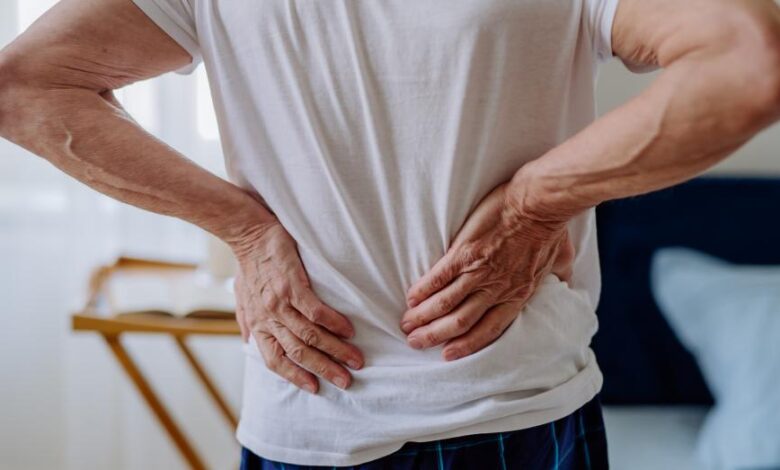 تحذير طبي من مرض انضغاط الحبل الشوكي وتأثيره على توازن الجسم واستقراره تحذير طبي من مرض انضغاط الحبل الشوكي وتأثيره على توازن الجسم واستقراره