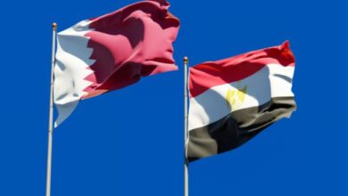 مصر وقطر تعملان على إطار جديد لاتفاق غزة يشمل الإفراج عن جميع المحتجزين مقابل إنهاء الحرب وانسحاب إسرائيل