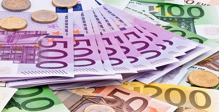سعر اليورو أمام الجنيه المصري اليوم في البنوك المحلية