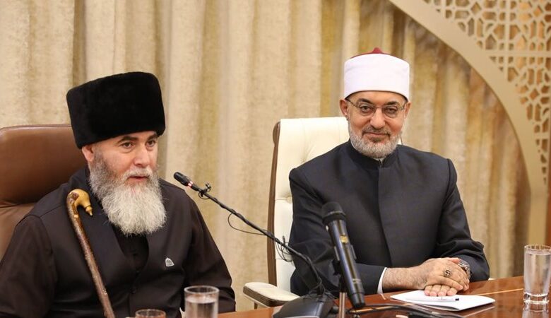 مفتي الجمهورية يستقبل نظيره الشيشاني لتعزيز التعاون في مجالات الإفتاء ومواجهة التطرف