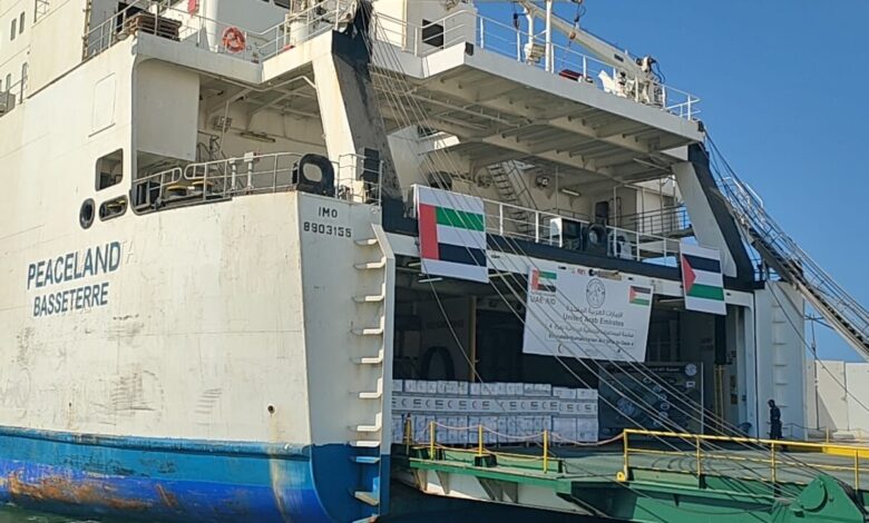 ميناء العريش يستقبل سفينة المساعدات الإماراتية “حمدان” محمّلة بـ7000 طن دعمًا لغزة