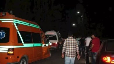مصرع 3 وإصابة 34 في انقلاب أتوبيس على طريق القاهرة – الأقصر الصحراوي