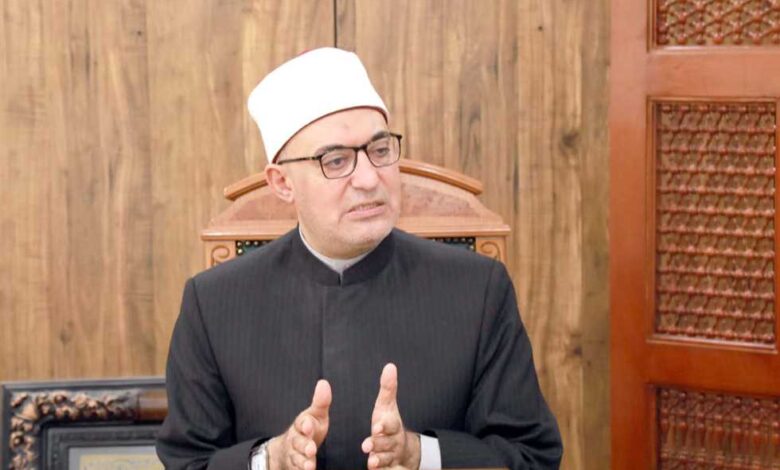 مفتي الجمهورية: لا يجوز الاعتماد على الذكاء الاصطناعي في الفتوى الشرعية مفتي الجمهورية: لا يجوز الاعتماد على الذكاء الاصطناعي في الفتوى الشرعية