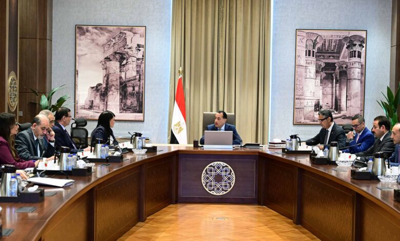 لتوفير رصيد مطمئن.. اجتماع مهم لـ مدبولي مع 4 وزراء بشأن السلع الاستراتيجية 