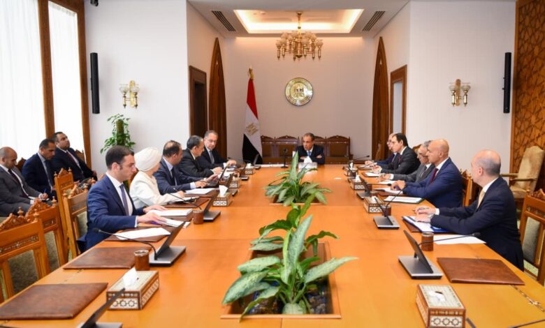 وزير الخارجية يتابع استعدادات الوزارة لافتتاح المتحف المصرى الكبير