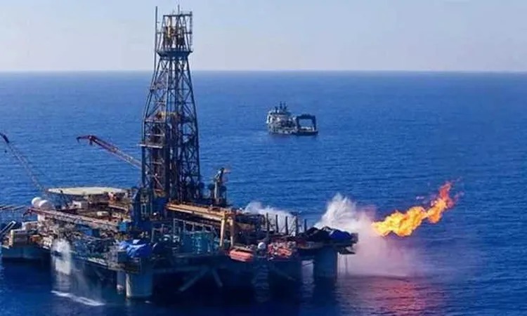 وزارة البترول تعلن 18 كشفًا جديدًا للبترول والغاز وتوفير ملايين الدولارات