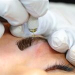 دار الإفتاء توضح حكم الميكروبليدين للحواجب.. الجائز والمحرّم