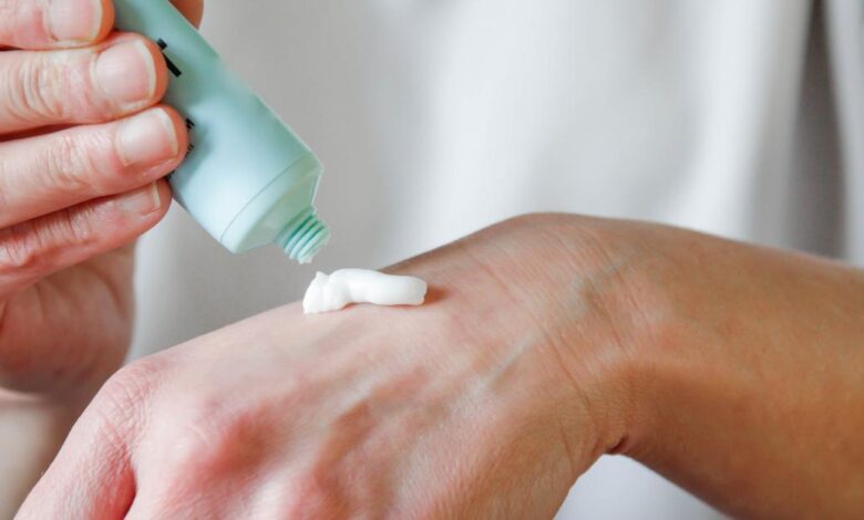 اكتشاف مذهل.. كريمات الجلد الشائعة قد تساعد في محاربة السرطان