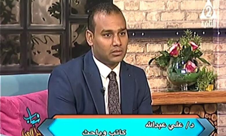 دكتور علي عبد الله يكتب: الذهب أم الدولار.. أين أضع أموالي؟