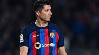 إصابة ليفاندوفسكي تُربك برشلونة قبل الكلاسيكو