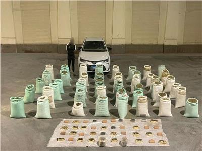 القبض على عنصر جنائي شديد الخطورة بحوزته 1.5 طن مخدرات بقيمة 95 مليون جنيه في الإسماعيلية