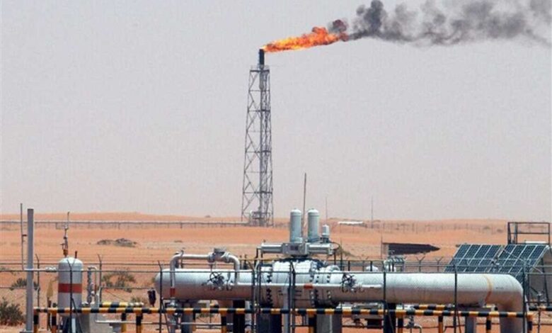 وزارة البترول تعلن اكتشافًا جديدًا للغاز بالصحراء الغربية وزارة البترول تعلن اكتشافًا جديدًا للغاز بالصحراء الغربية