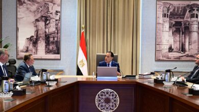 اجتماع مهم بالحكومة.. ماذا كشف تقرير احتياطي البترول؟