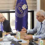 اجتماع حاسم في هيئة الدواء.. قرارات جديدة تُعيد ضبط سوق التوزيع وتدعم الصيادلة