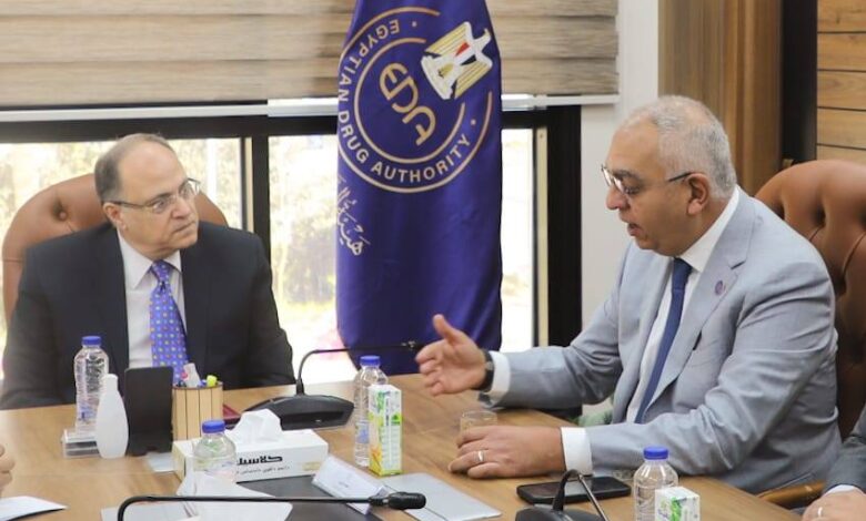 اجتماع حاسم في هيئة الدواء.. قرارات جديدة تُعيد ضبط سوق التوزيع وتدعم الصيادلة