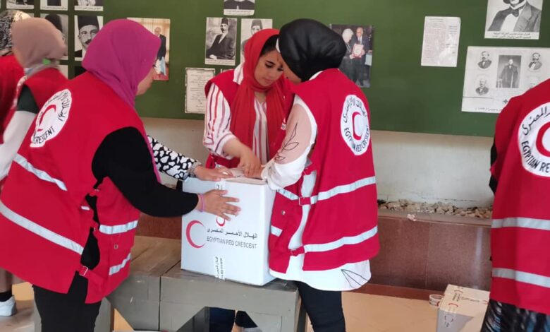 الهلال الأحمر المصري يدفع قافلة «زاد العزة» الـ80 إلى غزة محملة بـ12.2 ألف طن مساعدات وإنقاذ شتوي