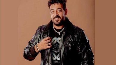 تحسن حالة المطرب الشعبي إسماعيل الليثي بعد الحادث المروع