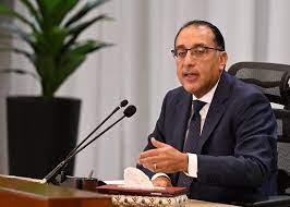 مدبولي: 1255 مشروعًا لتطوير البنية الصحية وتسريع منظومة التأمين الشامل.. والدولة تتحمل اشتراكات 17% من المسجلين