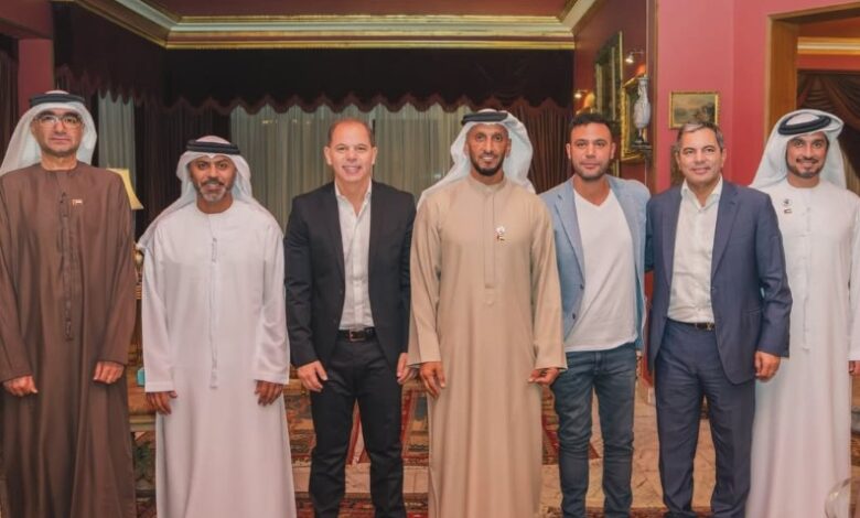 زيارة جديدة داخل منزل عادل إمام.. الإمارات تطمئن على الزعيم