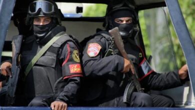 الداخلية تضبط عاطلًا بقنا بعد تهديد جيرانه وحيازته مخدرات وسلاح أبيض