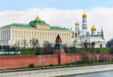 الكرملين يثمن رغبة الشركات الأمريكية في العودة إلى السوق الروسية