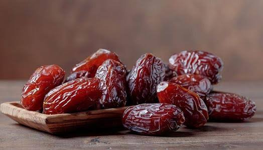 دراسة تكشف الفوائد الصحية للتمر وتأثيره على مستويات السكر في الدم دراسة تكشف الفوائد الصحية للتمر وتأثيره على مستويات السكر في الدم
