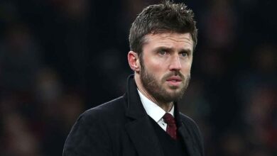 مانشستر يونايتد يعلن تعيين مايكل كاريك مدربًا رئيسيًا حتى نهاية موسم 2025/26