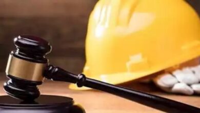 قيود قانونية تحسم الجدل حول خصم رواتب العاملين بالقطاع الخاص