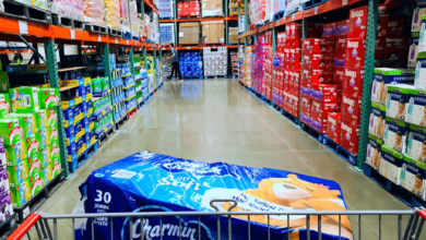 مبيعات التجزئة الأمريكية تخيب الآمال رغم استمرار النمو